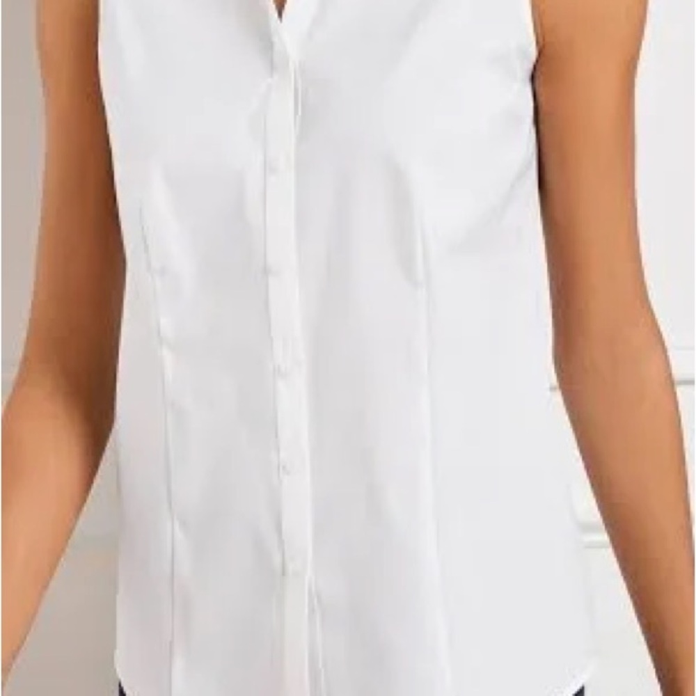 NWT Banana Republic Classic White Sleeveless Button-Front Top